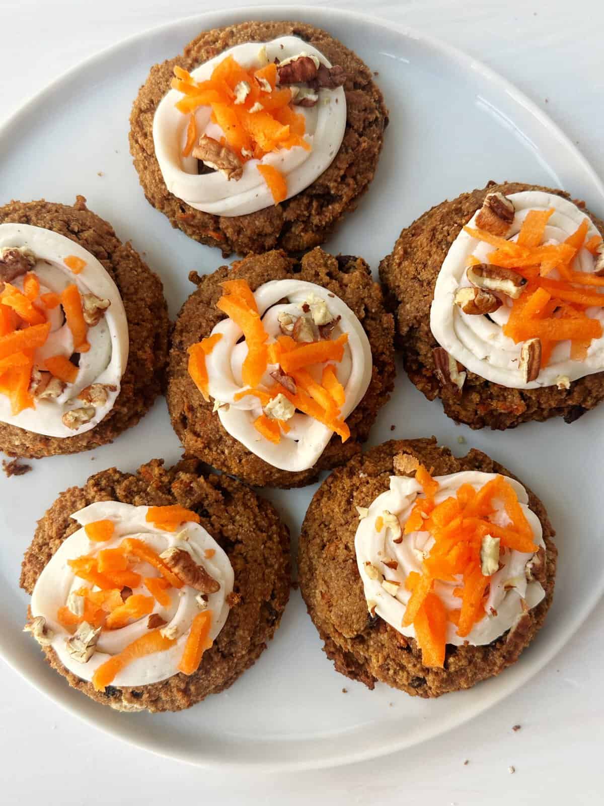 carrot cake cookies with frosting