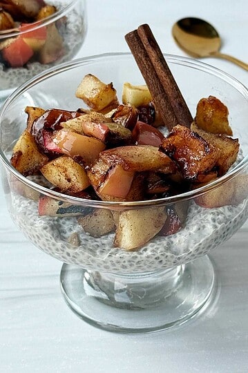 apple chia seed pudding