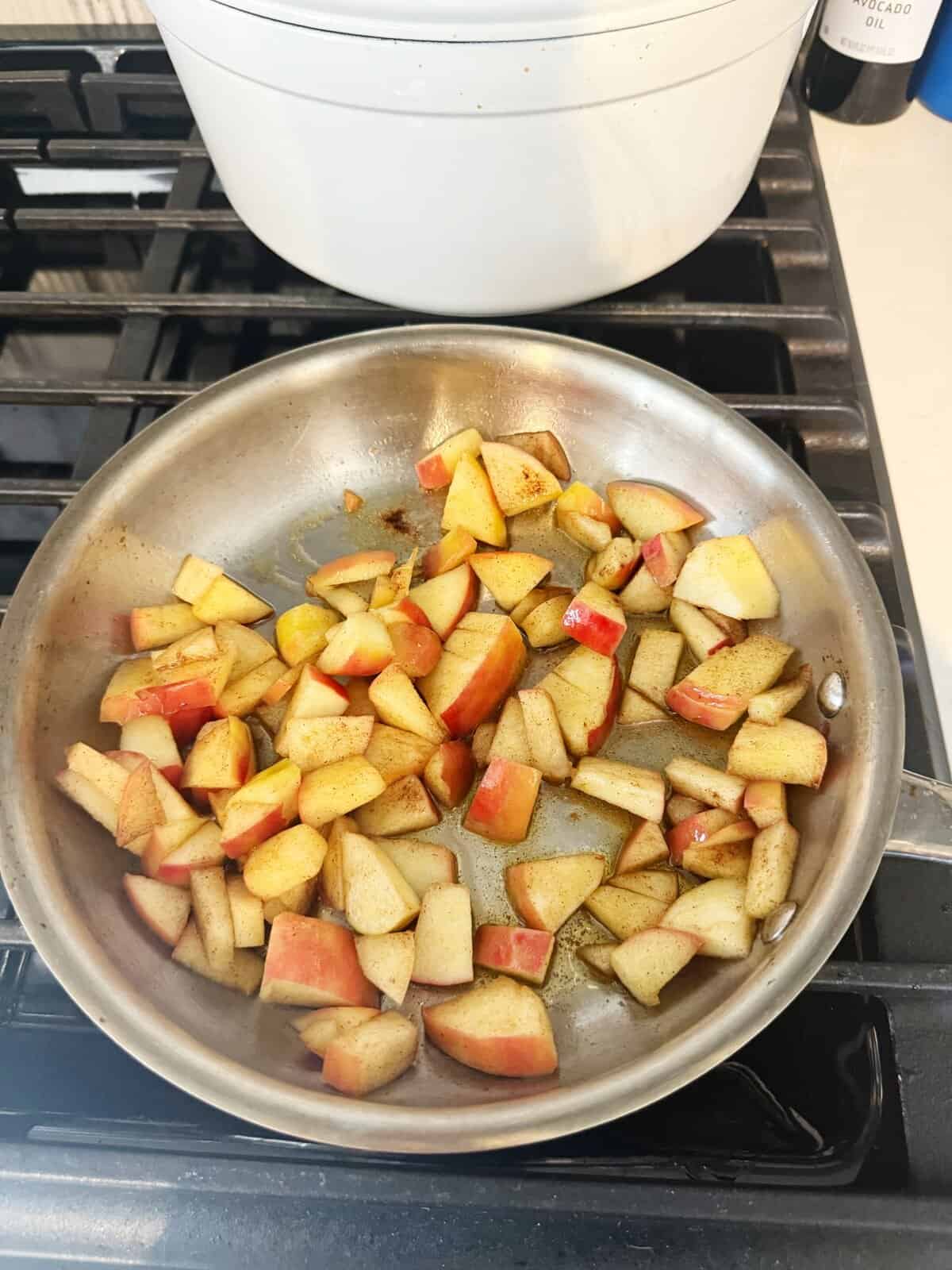 Apple cinnamon blondies