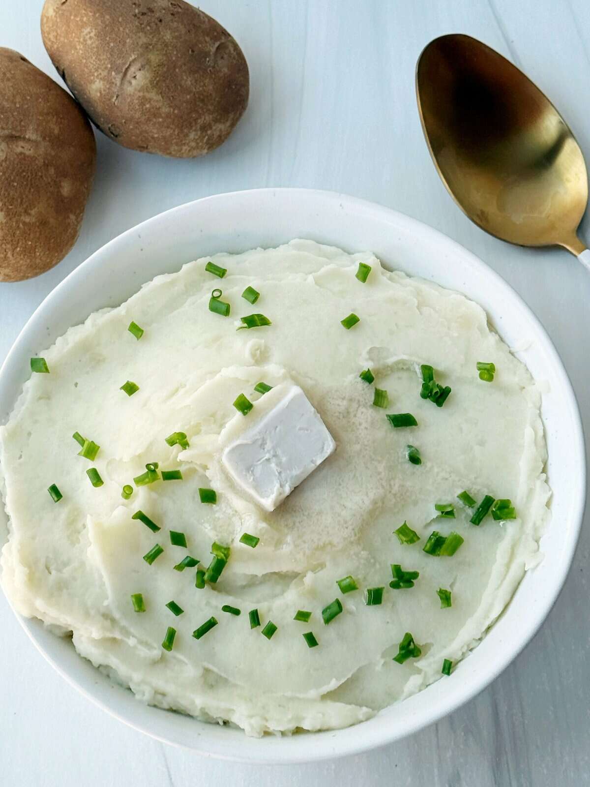 dairy free mashed potatoes in a bowl