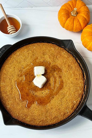 cornbread with butter and honey
