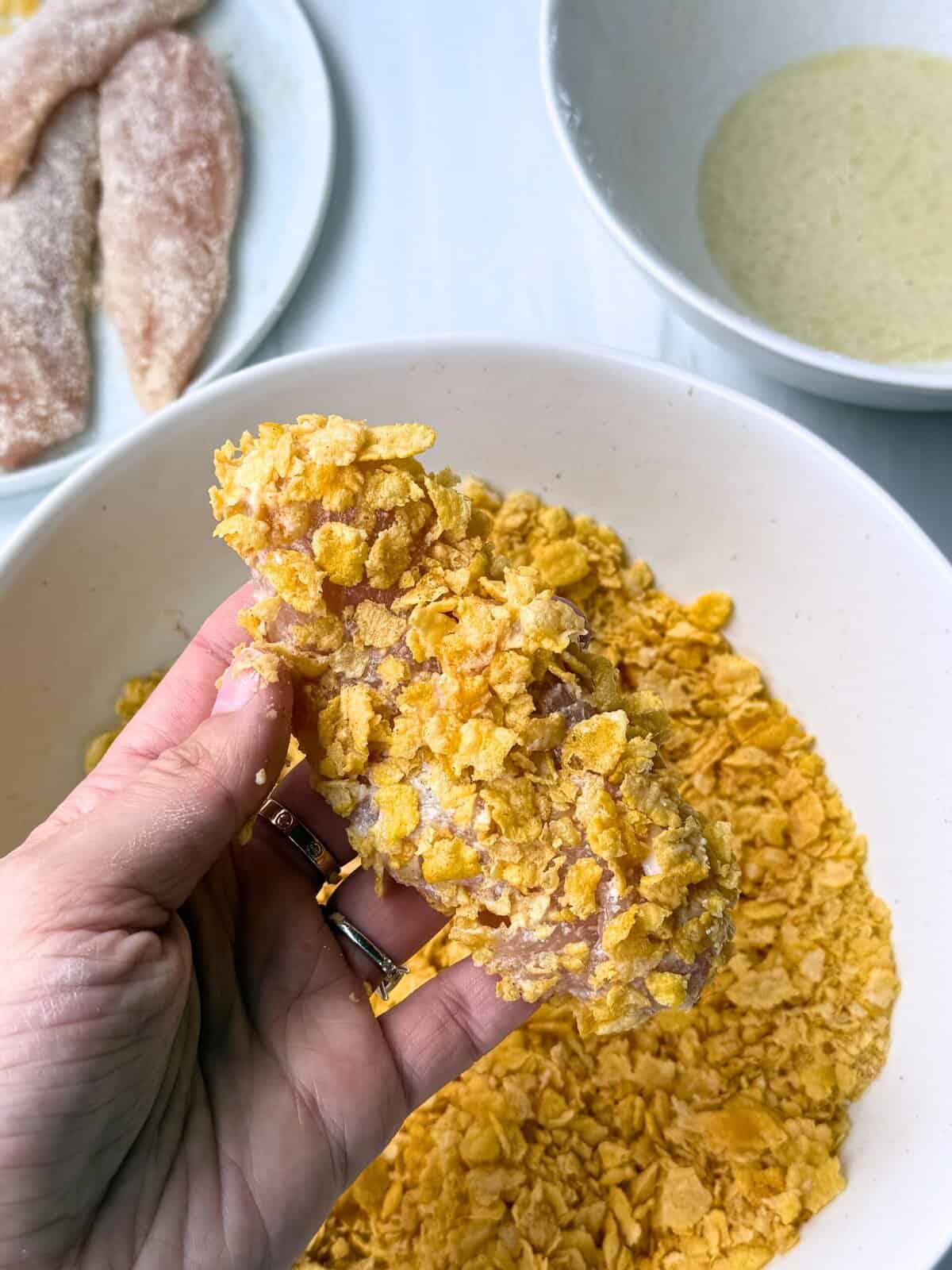 chicken tenders dipped in cornflakes 